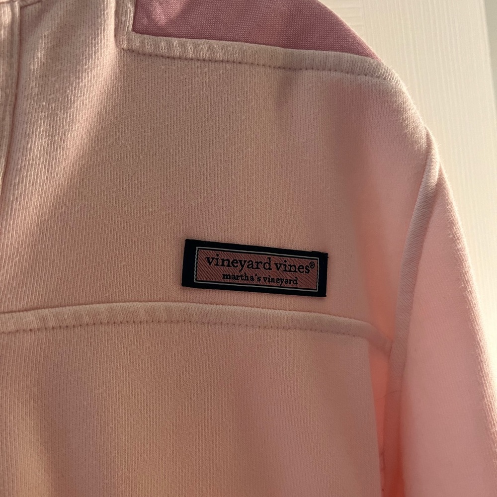 Vineyard vines light pink sweatshirt